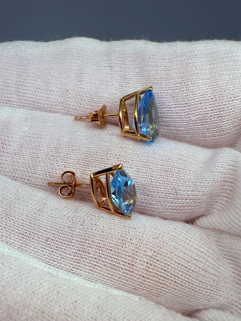 Solid 14k Gold London Blue Topaz Teardrop Stud Earrings - Women Jewelry - Picture 9 of 13
